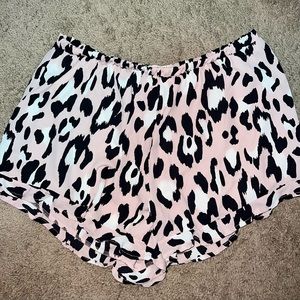 Boutique dress shorts!